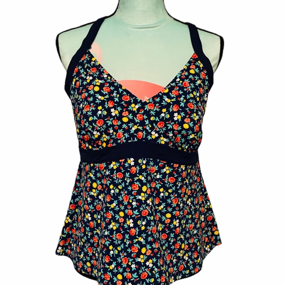 Lands' End Women's Tankini Swimsuit Top Size 18W